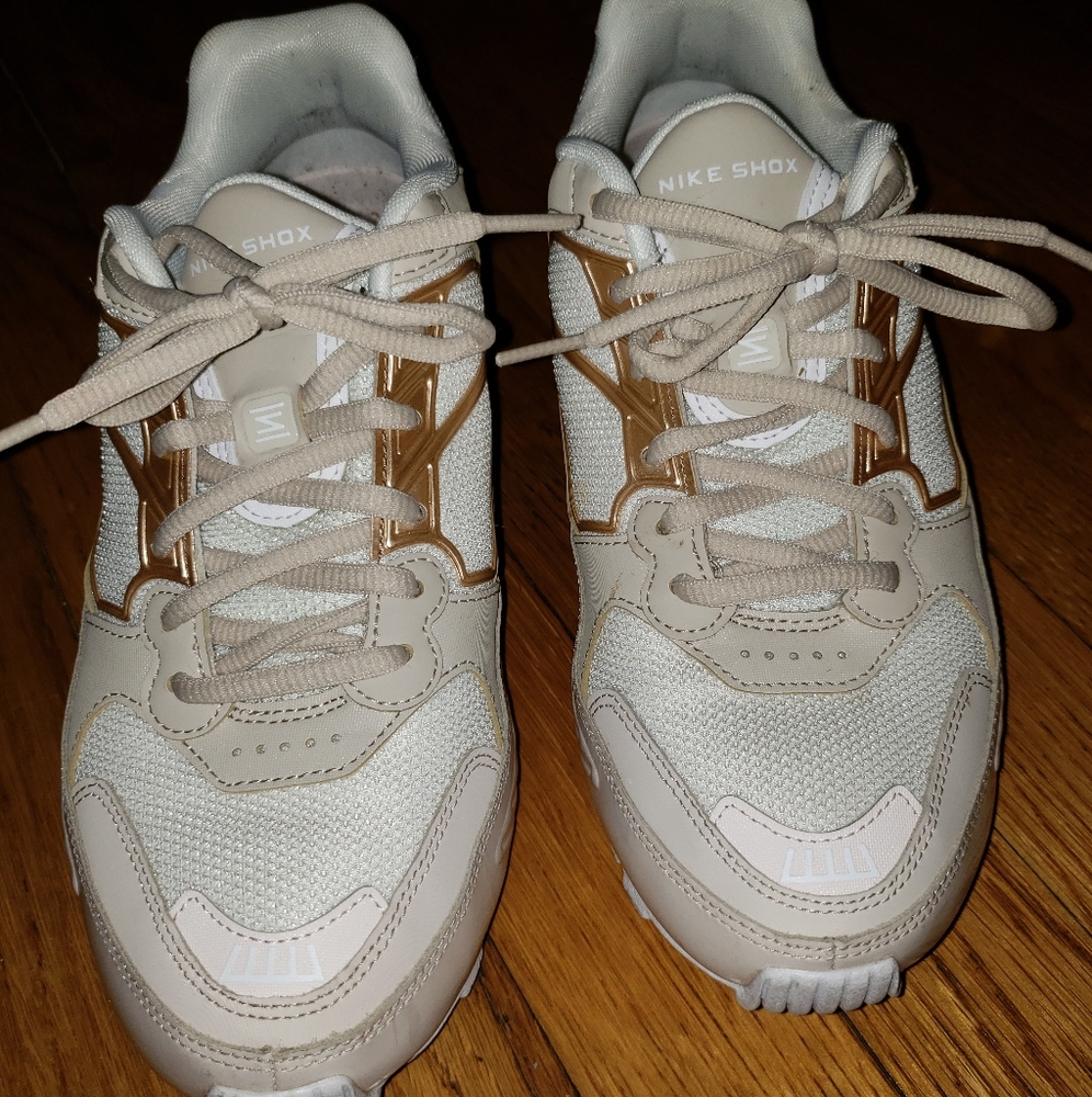Nike shocks